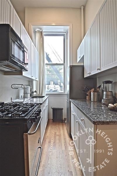 143 Montague Street - Photo 14