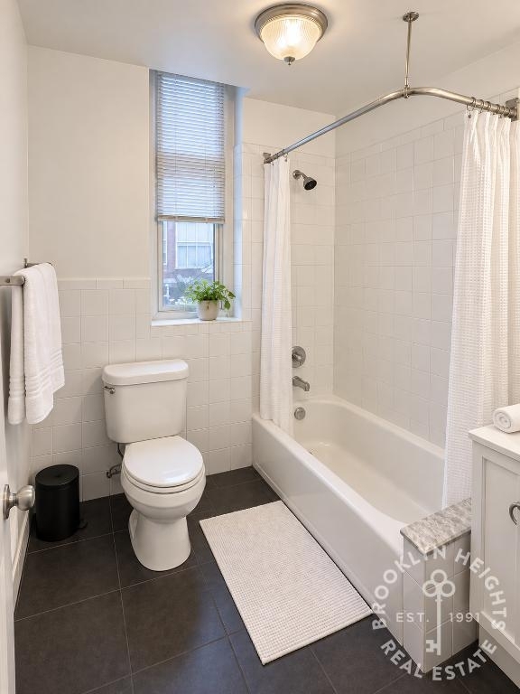 143 Montague Street - Photo 6