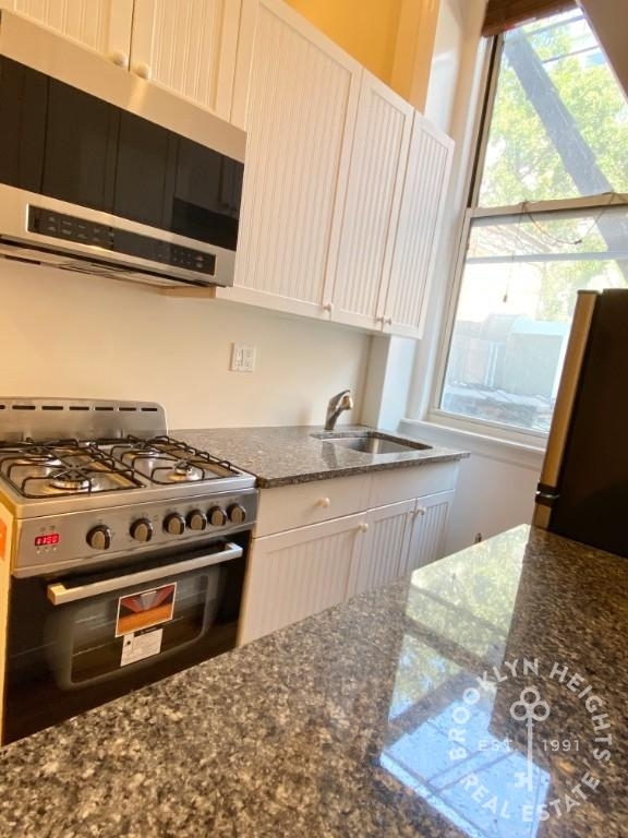 143 Montague Street - Photo 7