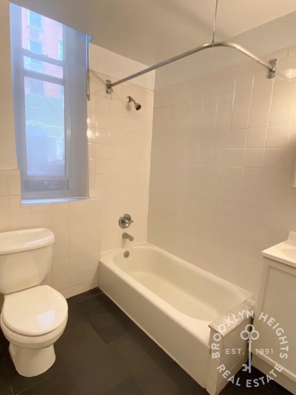 143 Montague Street - Photo 9