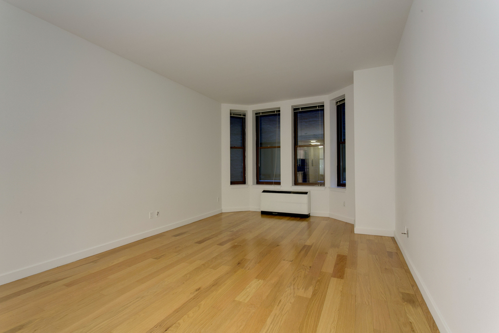 37 Wall Street - Photo 3