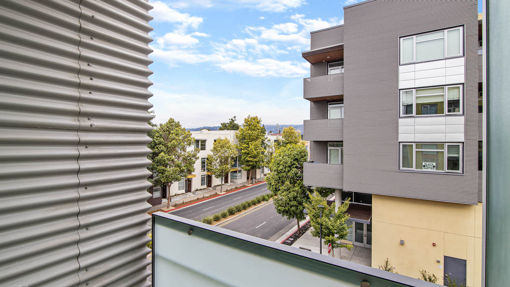1333 Powell Street - Photo 14