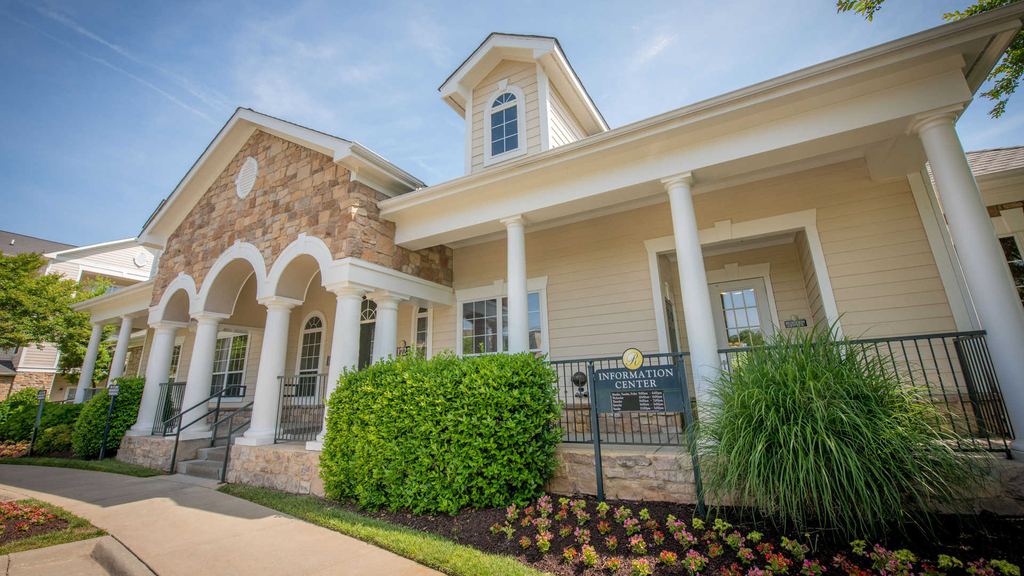 11727 Fairfax Woods Way - Photo 4