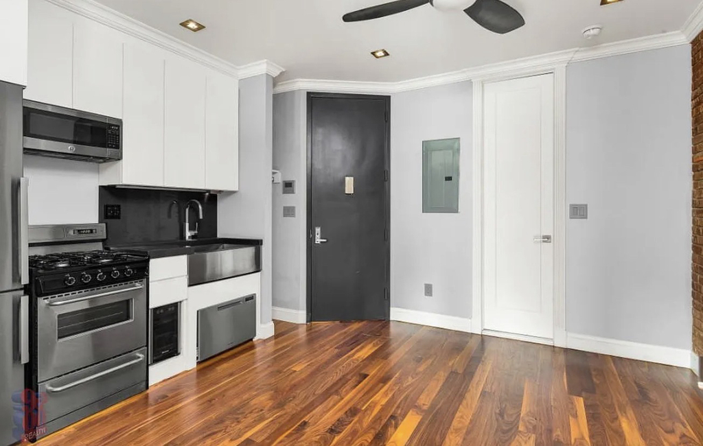 16 East 116th Street - Photo 4