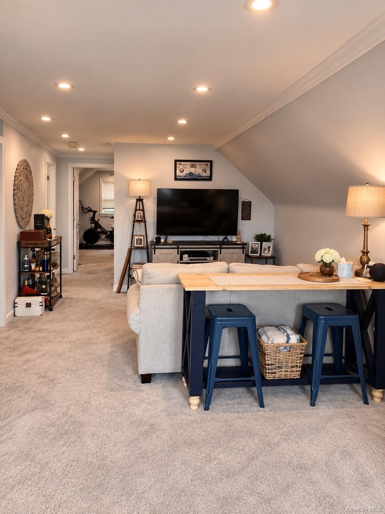 537 E Park Avenue - Photo 8