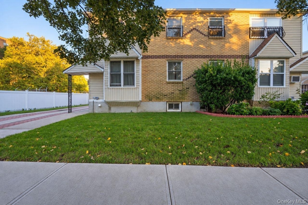 16504 Sayres Avenue - Photo 1