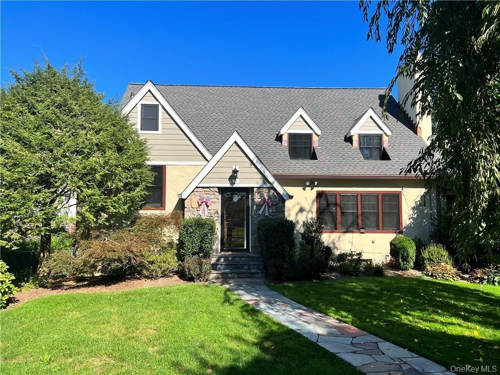 88 Hartsdale Avenue - Photo 0