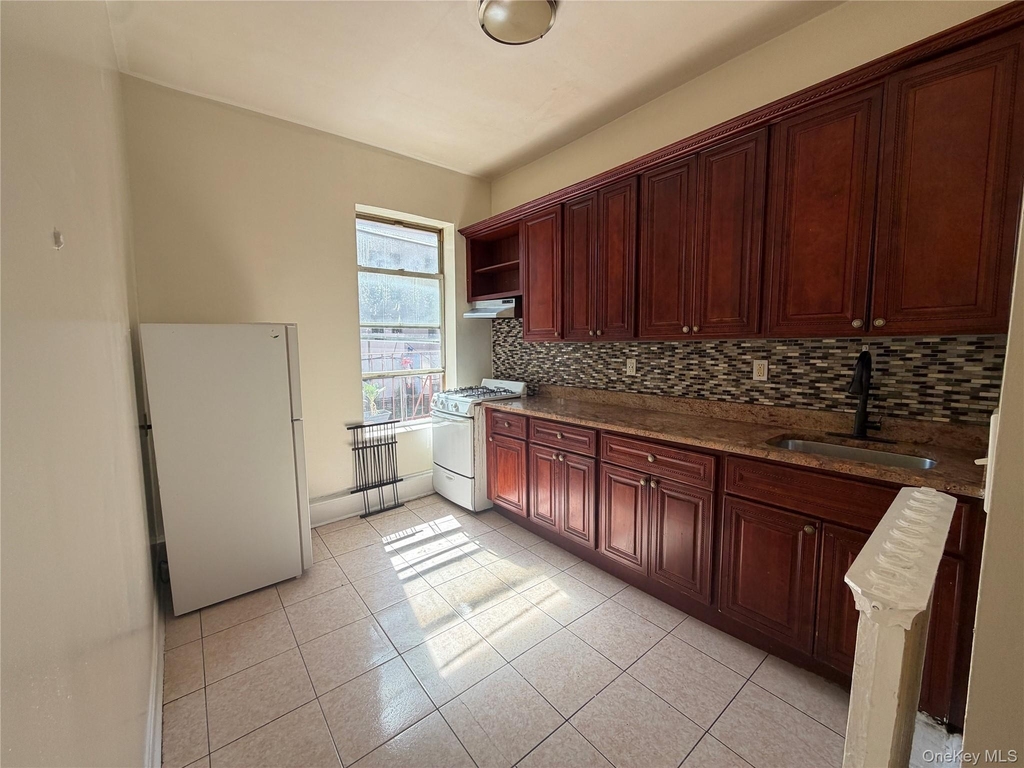 50 Main Street - Photo 1