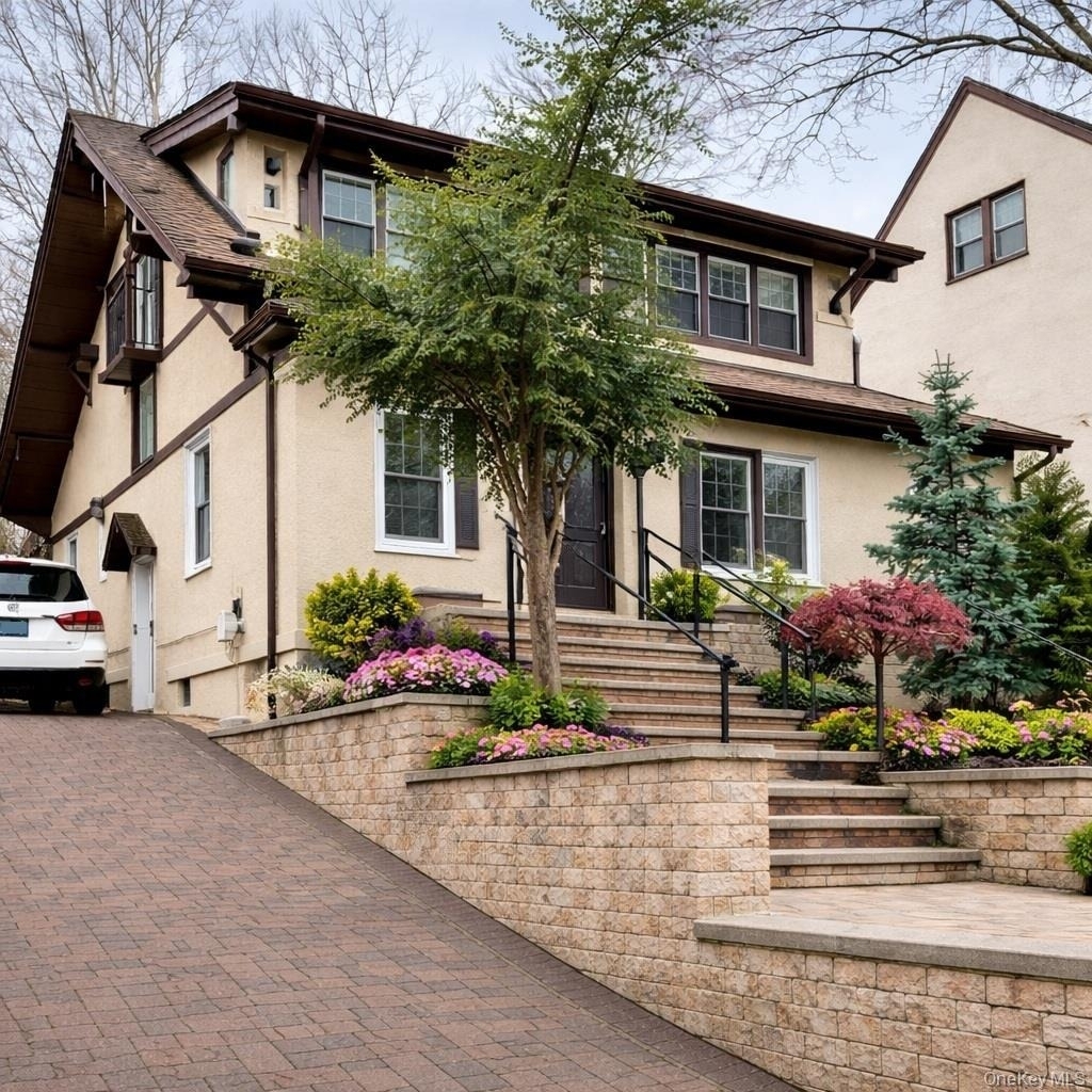 45-44 Browvale Lane - Photo 0