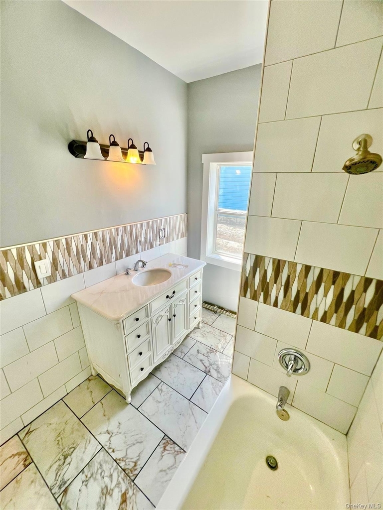 20 W Broome Street - Photo 12
