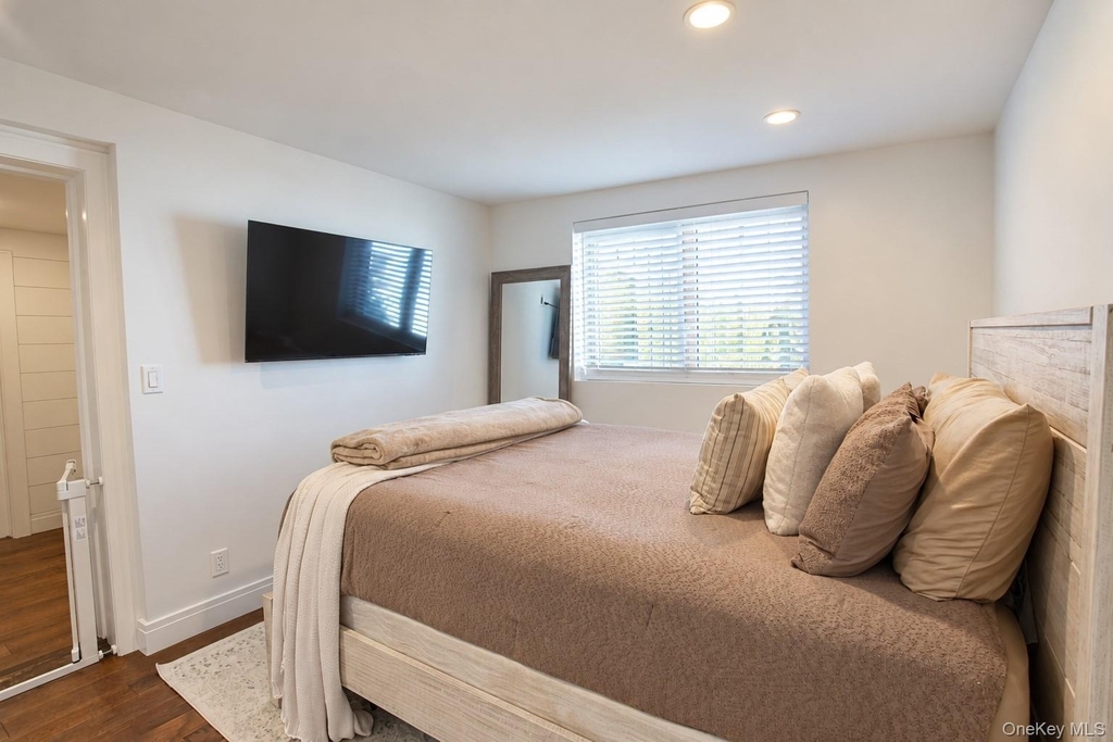 106 Pacific Boulevard - Photo 22