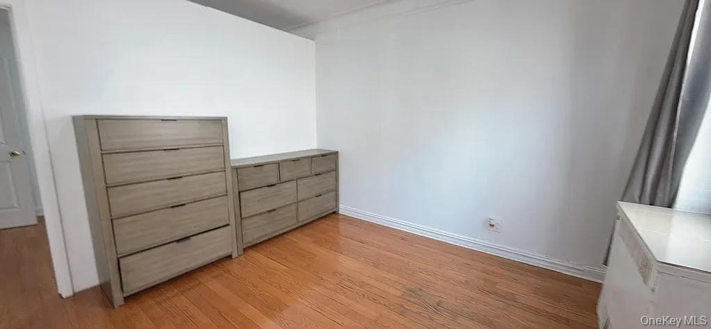 83-06 Vietor Avenue - Photo 5