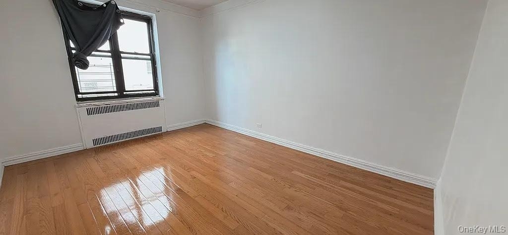 83-06 Vietor Avenue - Photo 2