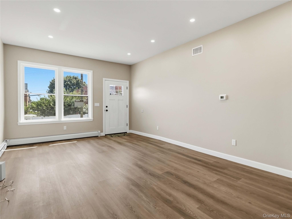7813 58th Avenue - Photo 5