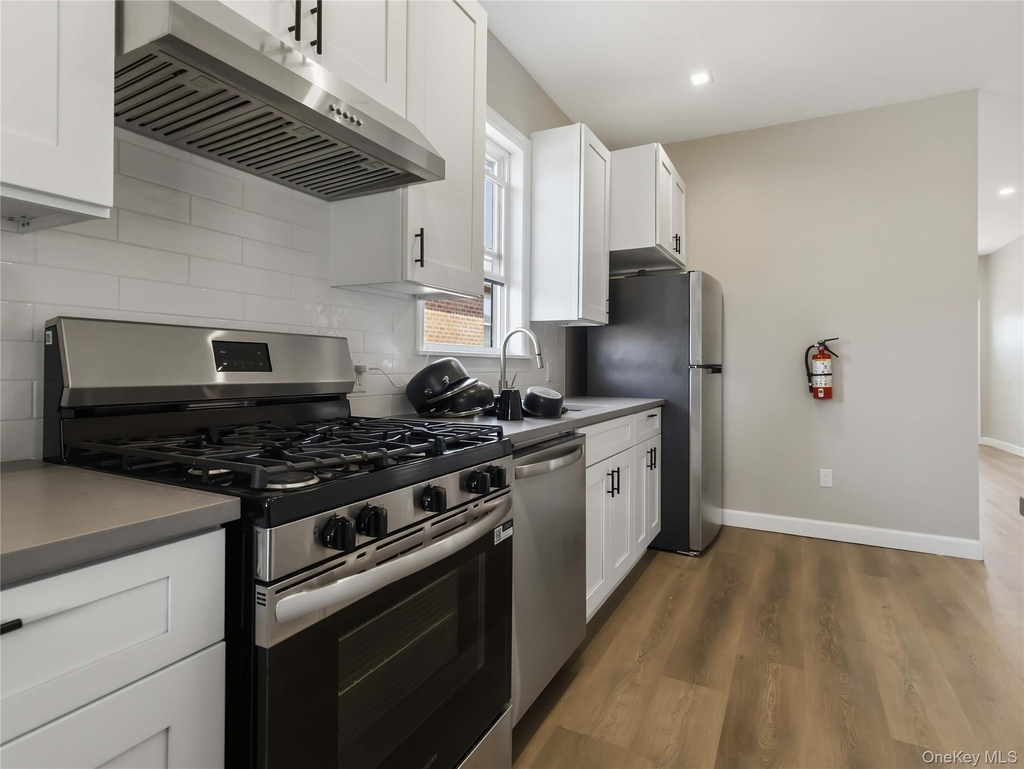 7813 58th Avenue - Photo 10