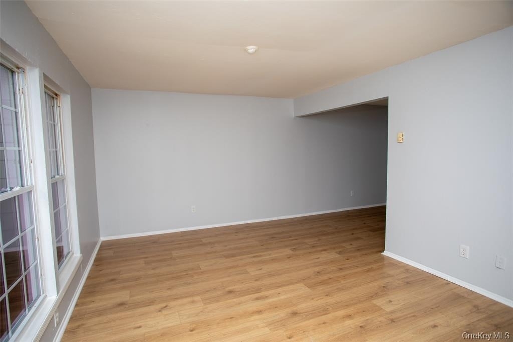 5 Ethan Allen Court - Photo 3