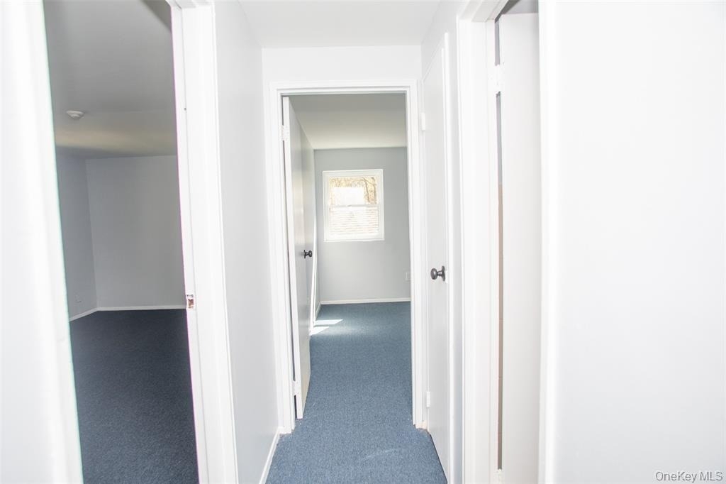 5 Ethan Allen Court - Photo 4