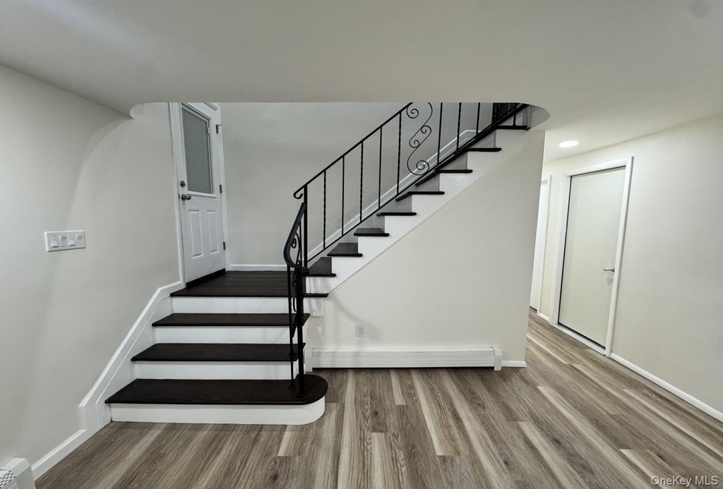 219 Bellerose Avenue - Photo 2
