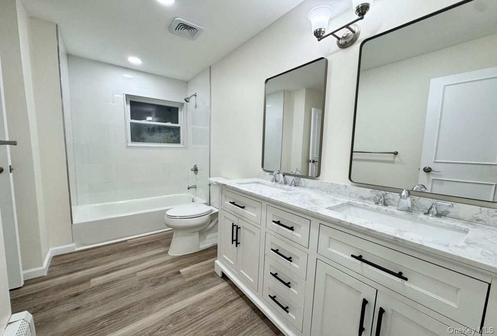 219 Bellerose Avenue - Photo 8