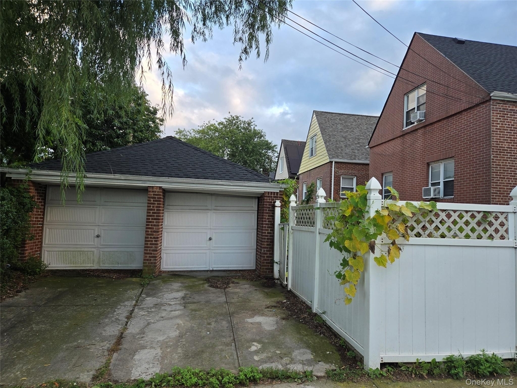 8301 247th Street - Photo 2