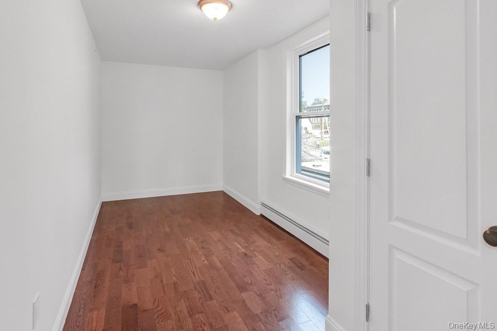 370 Broadway - Photo 11