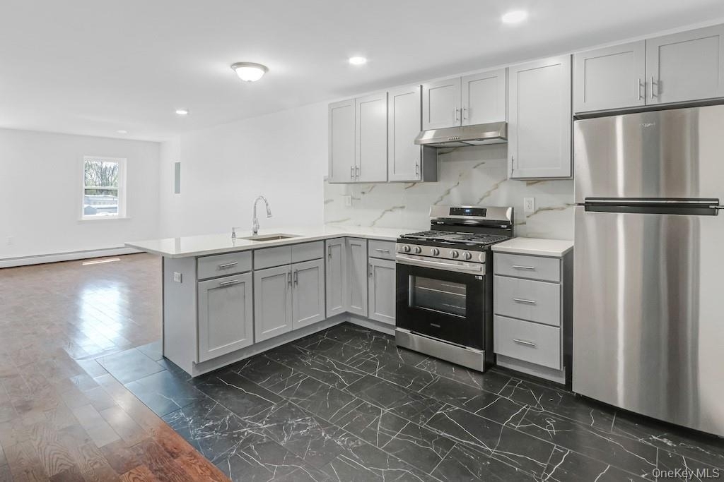 370 Broadway - Photo 2