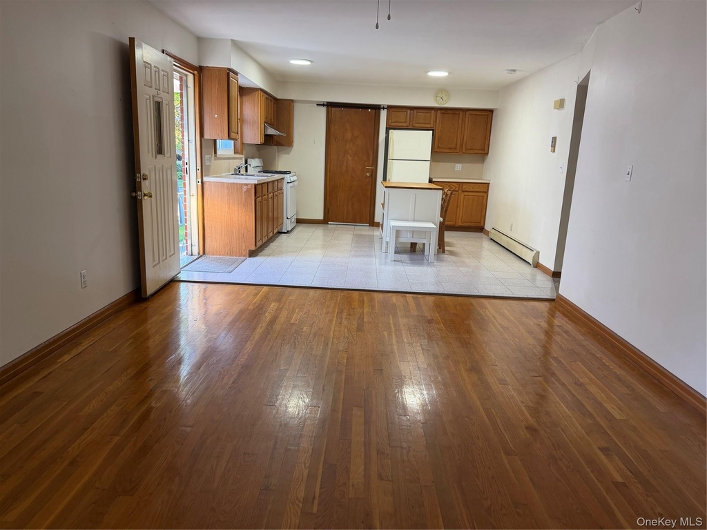 4131 219th Street - Photo 3
