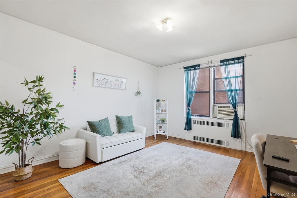 210 Martine Avenue - Photo 8