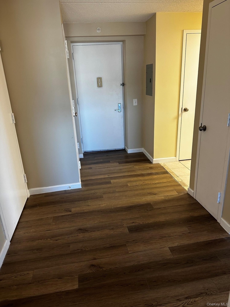 79-14 Rockaway Beach Boulevard - Photo 9