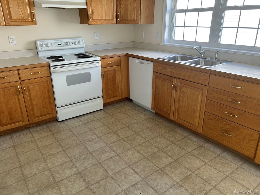 30 Woodside Avenue - Photo 3