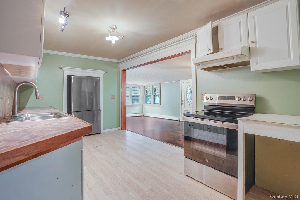 220 South Street - Photo 16