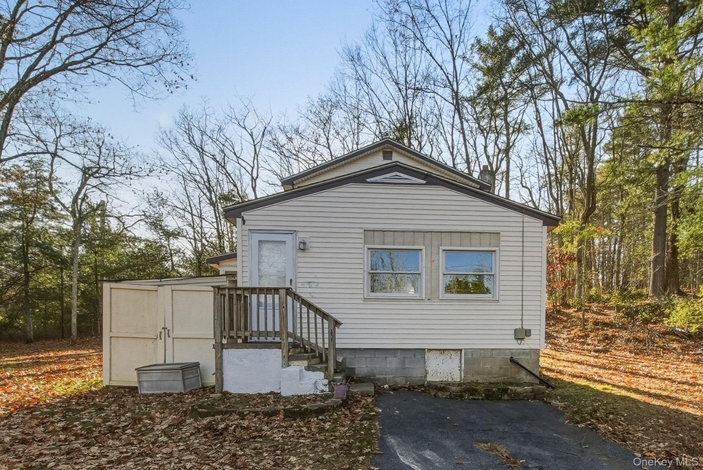 140 Highland Lake Road - Photo 0
