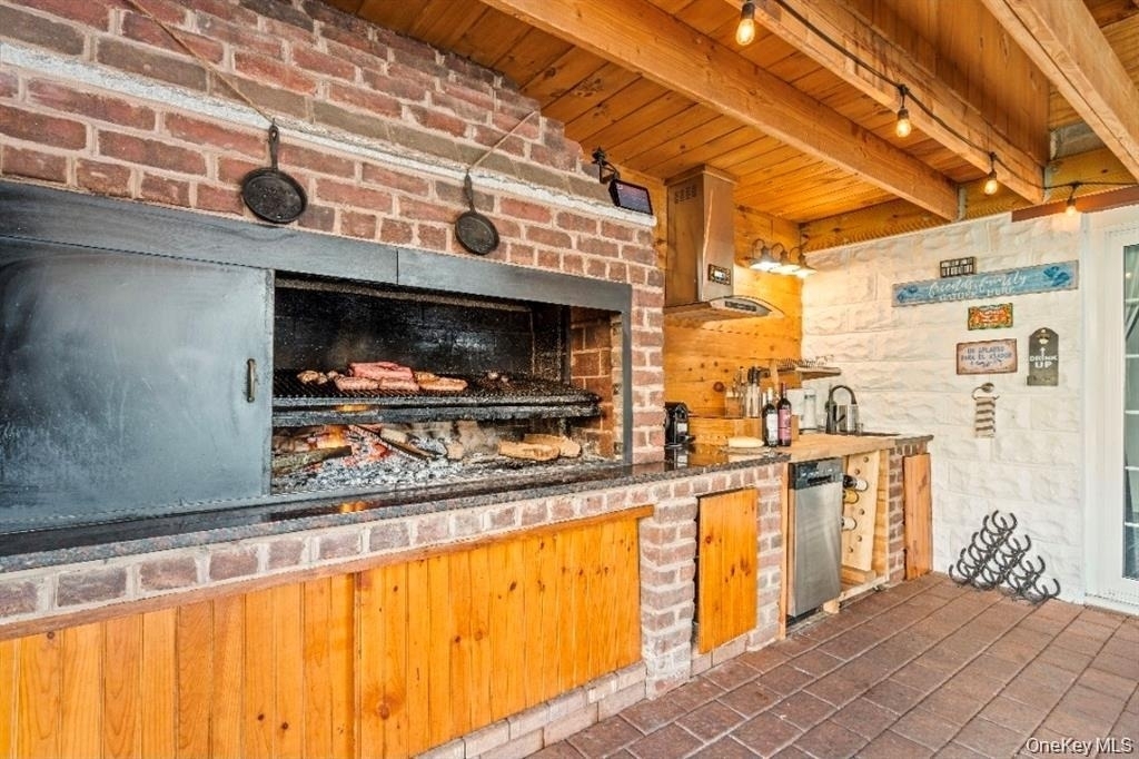 218 W Chester Street - Photo 21