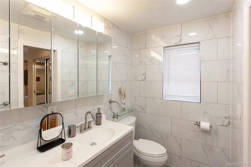 335 E Olive Street - Photo 14