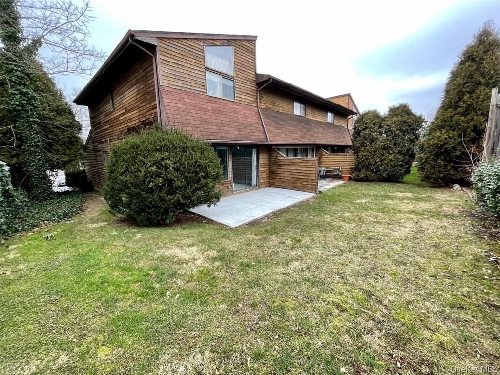 33 Roanoke Avenue - Photo 4