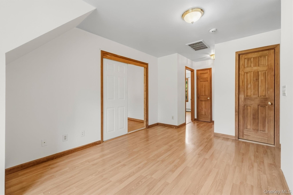 539 Elizabeth Road - Photo 11
