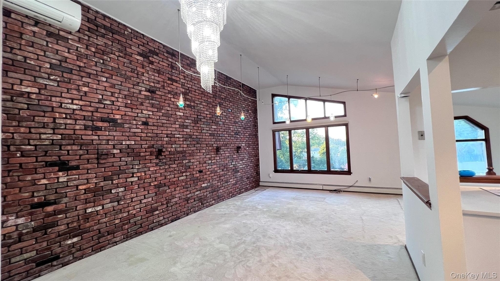 19-07 Clintonville Street - Photo 1