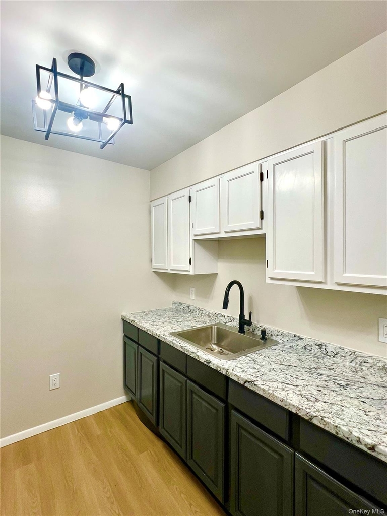 13-19 Cole Street - Photo 8