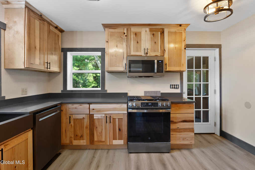19 Congress Avenue - Photo 5