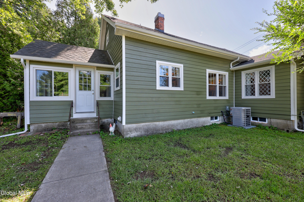 19 Congress Avenue - Photo 3