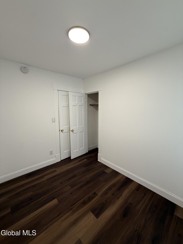 332-334 Duane Avenue - Photo 7