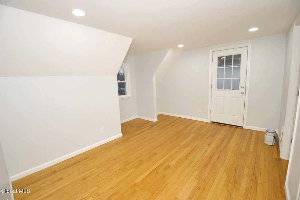 83 Osborne Road - Photo 3