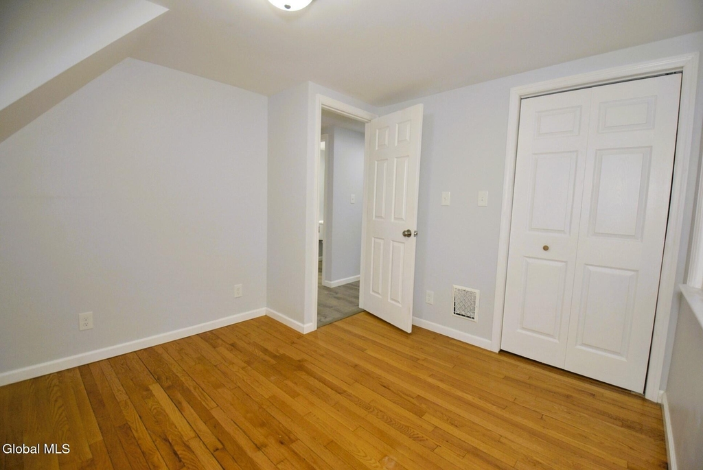 83 Osborne Road - Photo 10