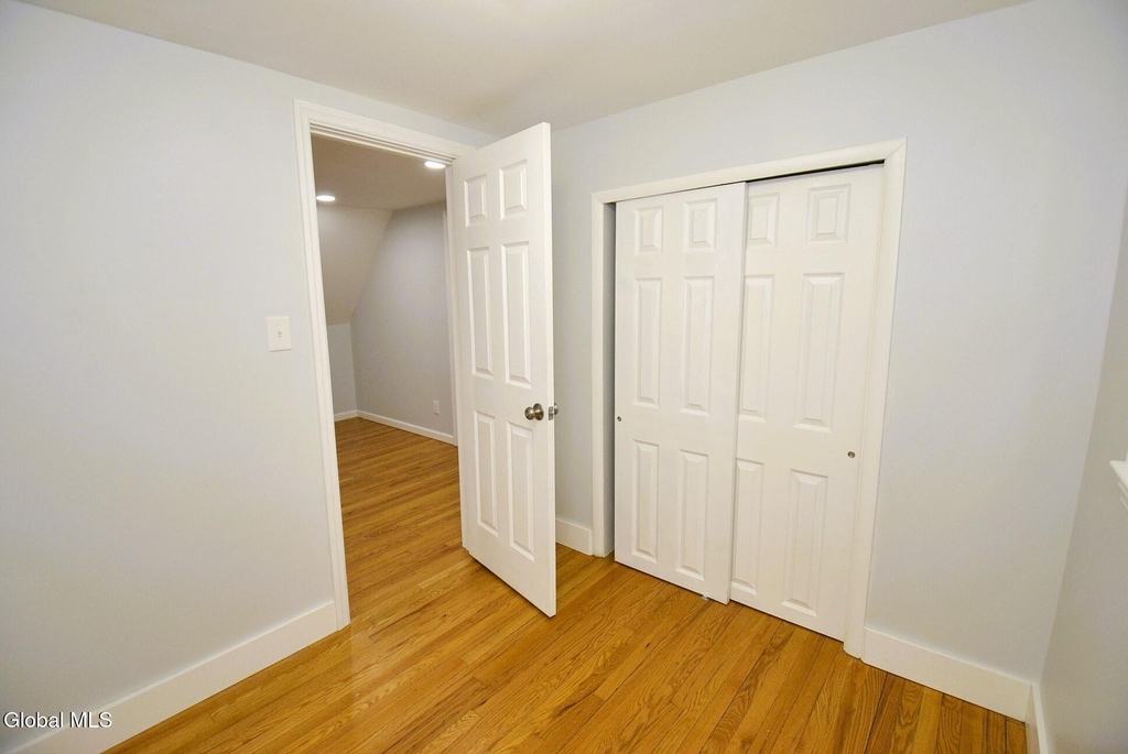 83 Osborne Road - Photo 8