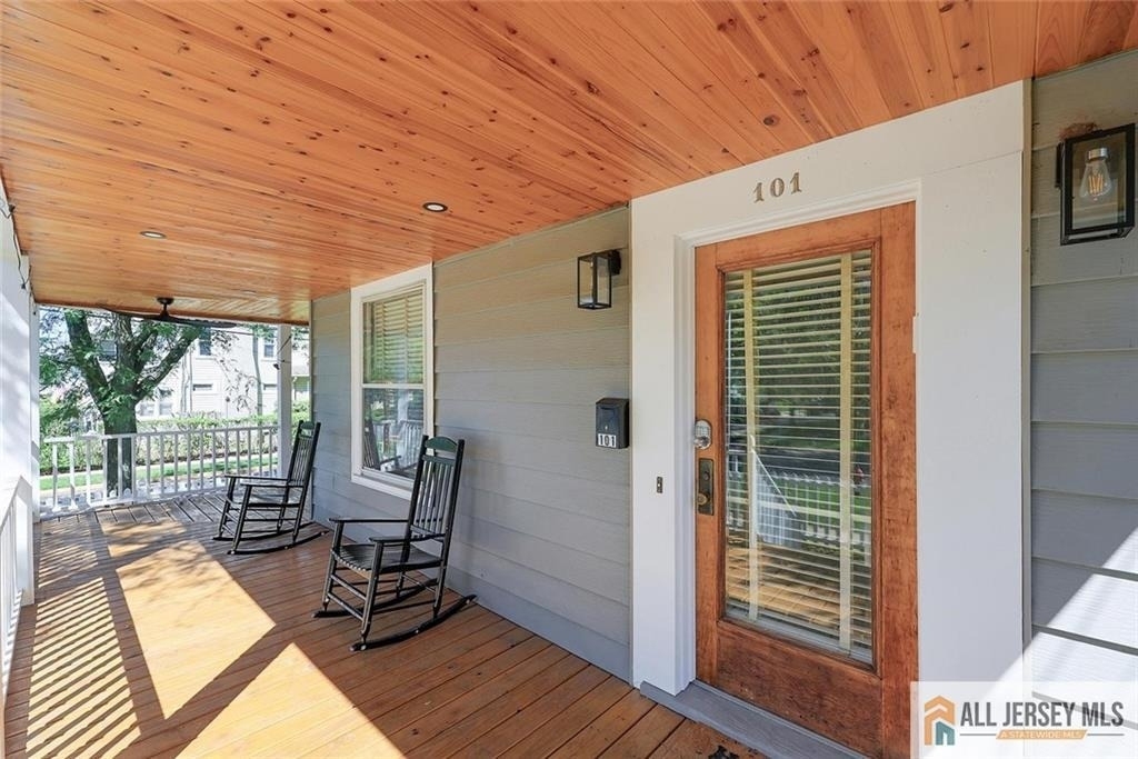 101 S 4th Avenue - Photo 3