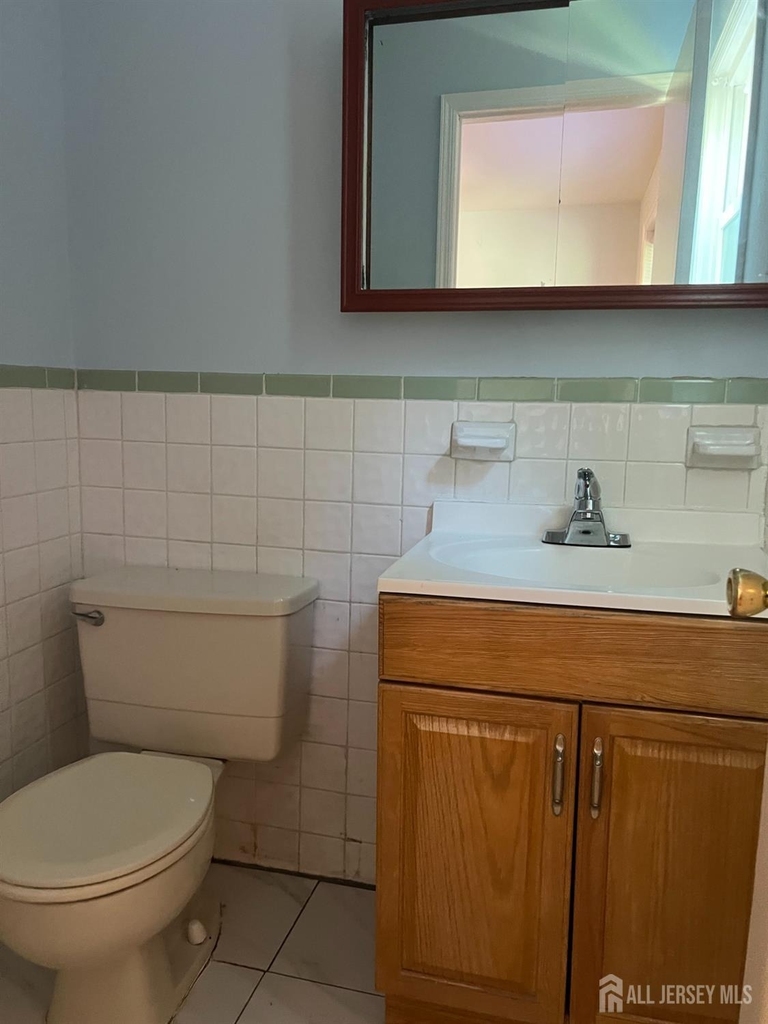 1105 N Oaks Boulevard N - Photo 13