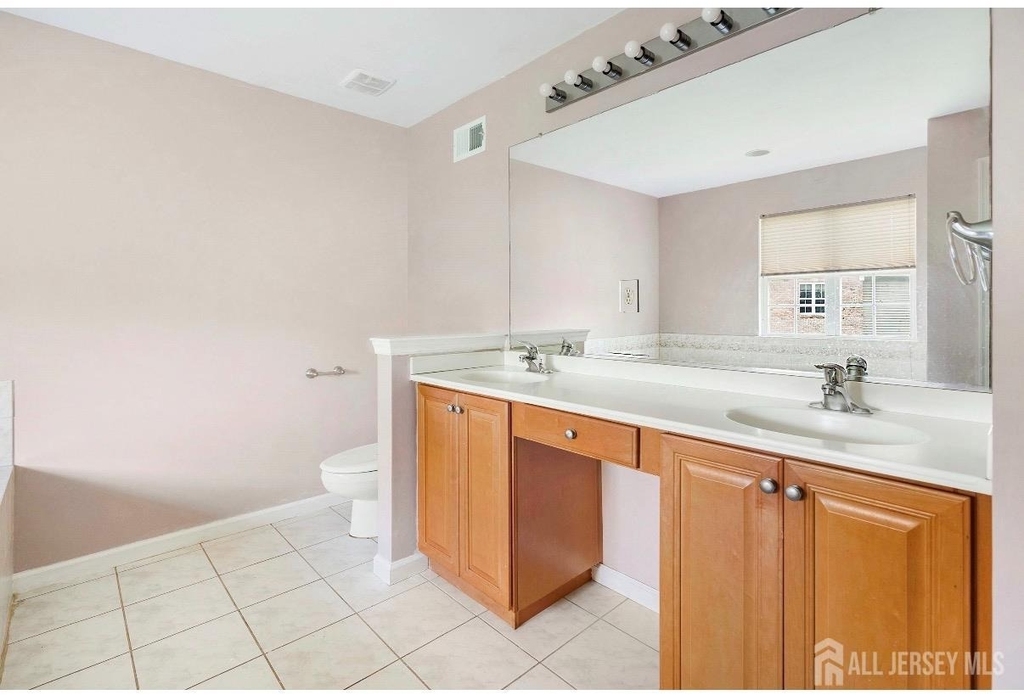 50 Wlodarczyk Place - Photo 22