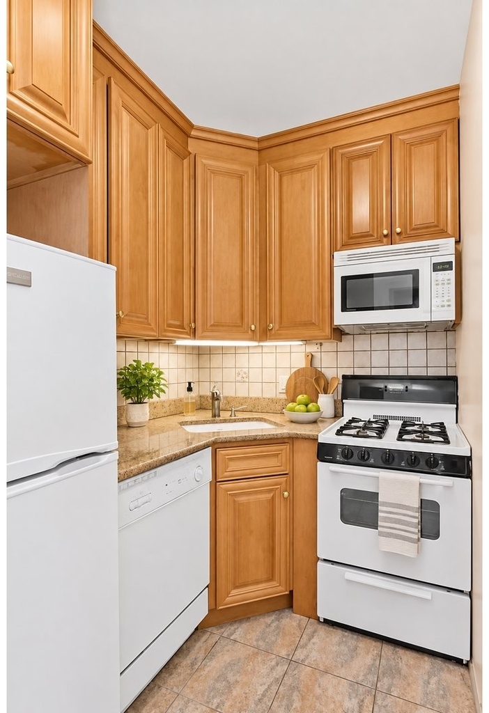 59 W 94th Street - Photo 1