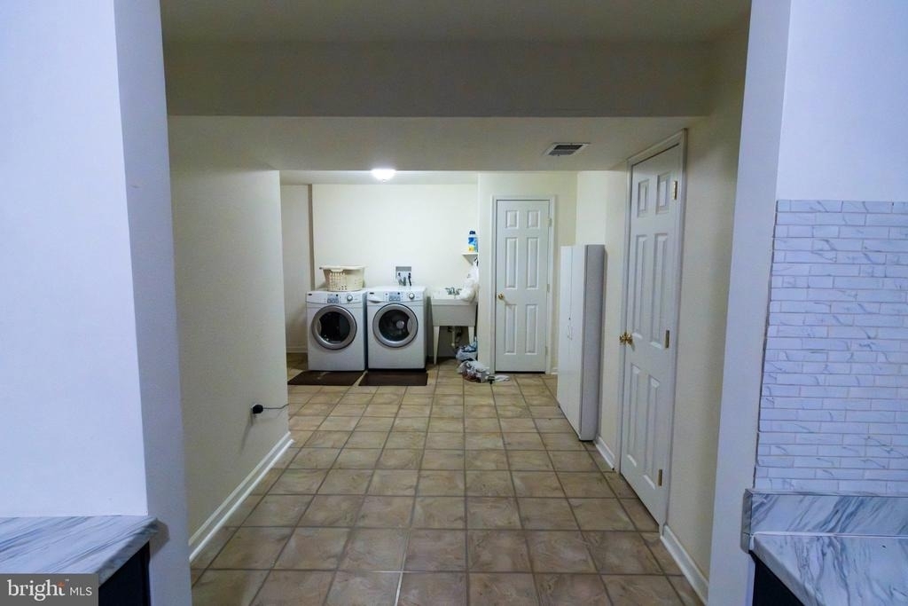 4 Fieldstone Court - Photo 17
