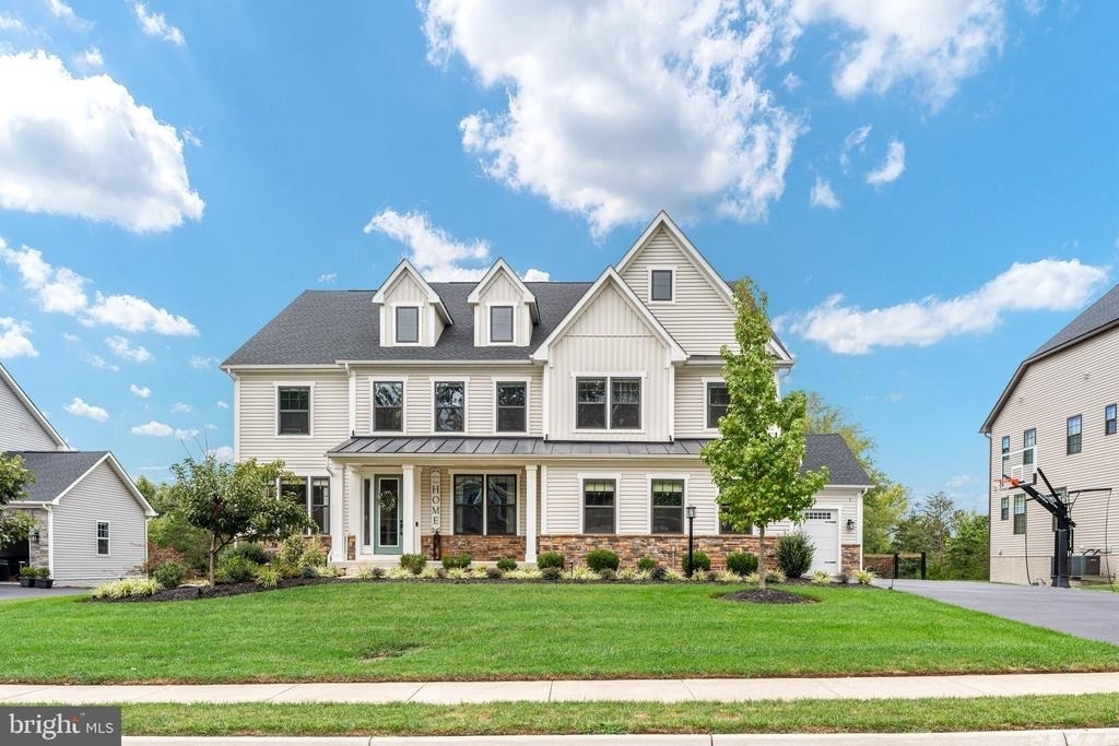7082 Saint Hill Court - Photo 1